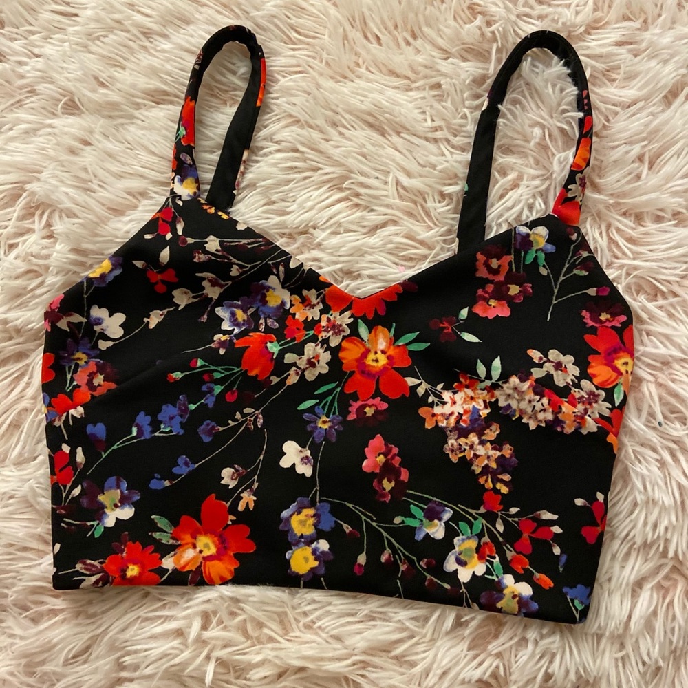 NWOT Express crop top